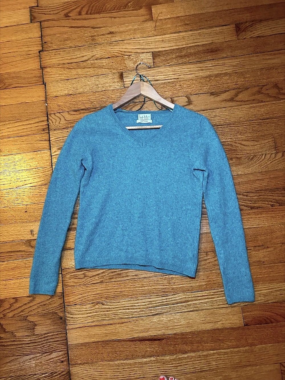 Nicole Miller NY 100% Cashmere V-Neck Sweater - Turquoise Teal Blue - Like New